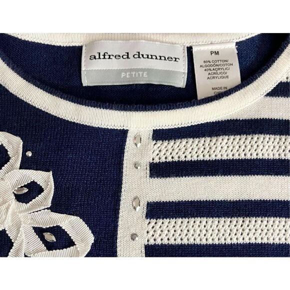 Alfred Dunner Blue Sweater w/White Accents / sz: P/M / EUC - Picture 6 of 7